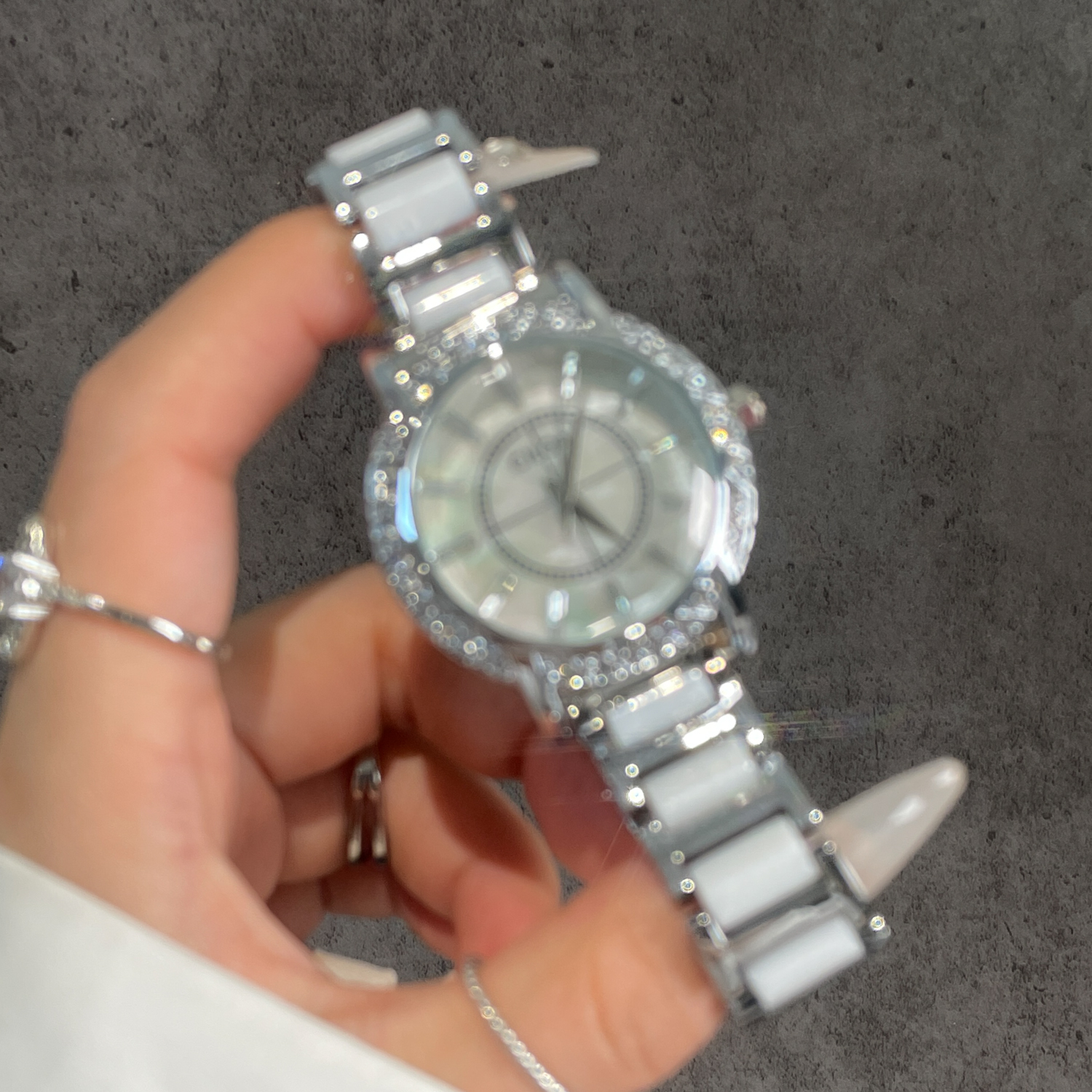 CILOA White Large Dial High-En - Luxury Watch White recension och pris