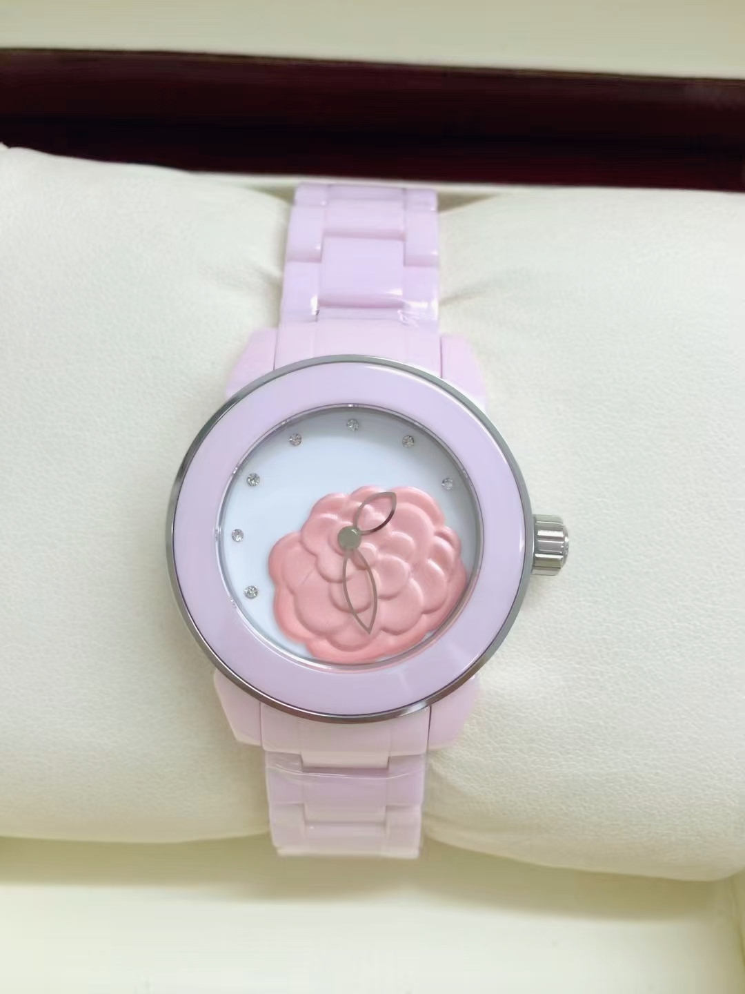 Luxury 2026 New White Tone Qua - Luxury Watch White recension och pris